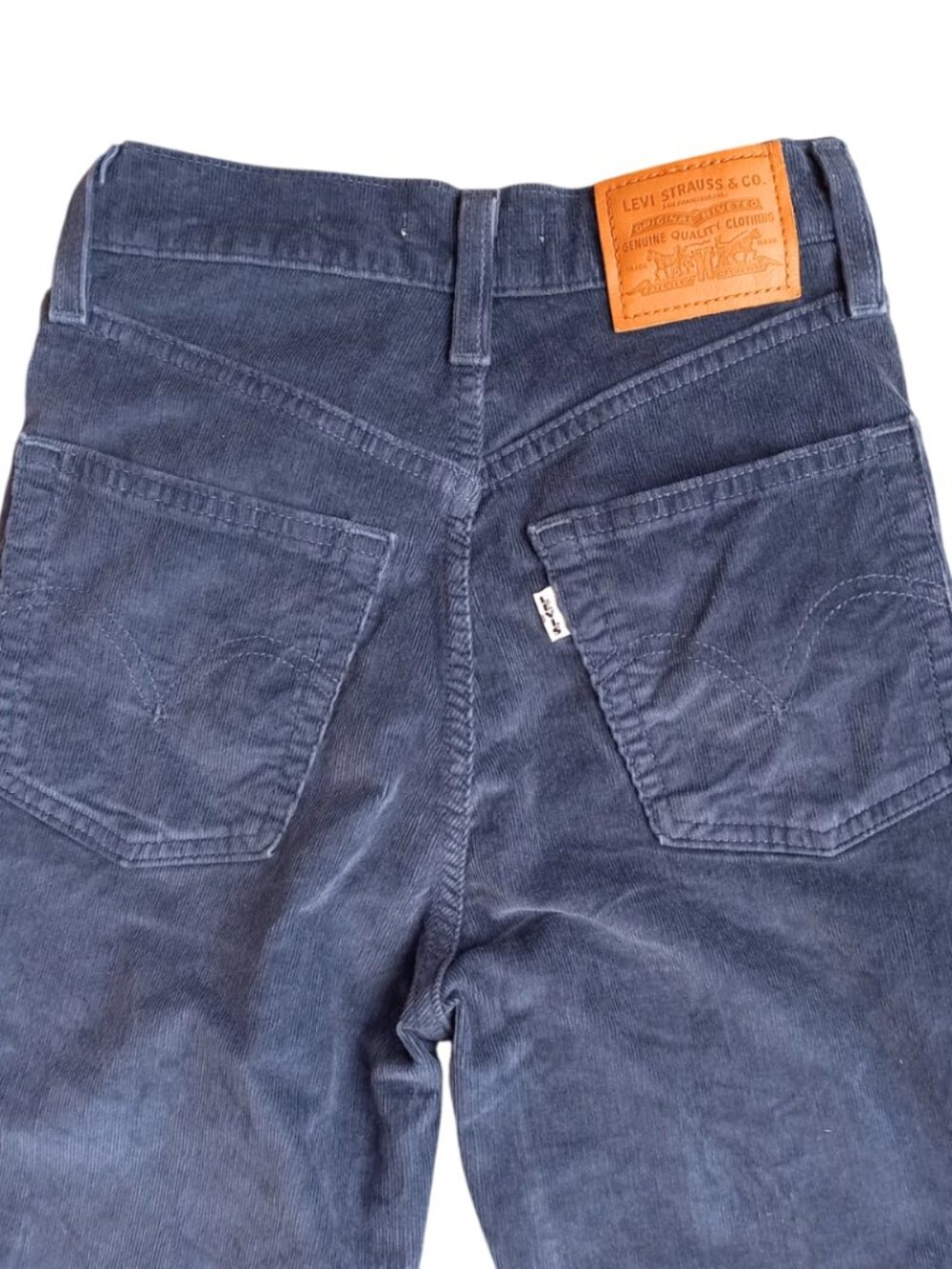 Levi's Premium Ribcage Corduroy Pants - High Rise Wide Leg, Size 23 - Picture 4 of 7
